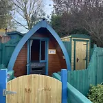 Kemping Glamping In The 2nd Field