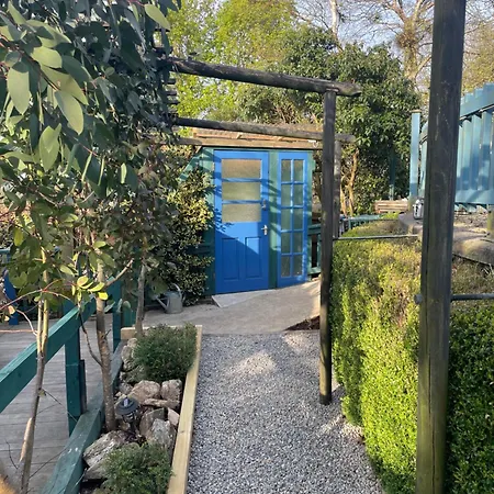 Glamping In The 2nd Field *