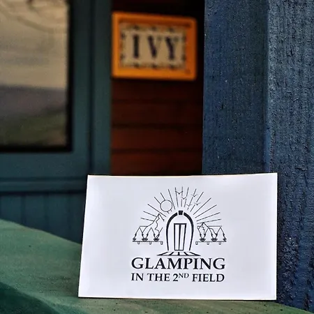 Glamping In The 2nd Field Kamp alanı Aughrim